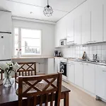 Appartement 2br Lakefront Near Railway Station & Downtown