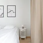 2br Lakefront Near Railway Station & Downtown Jyväskylä