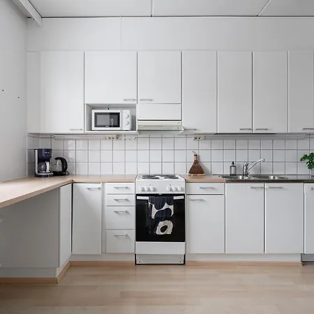 2br Lakefront Near Railway Station & Downtown Jyväskylä