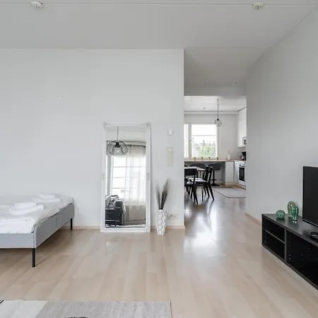 2br Lakefront Near Railway Station & Downtown * Jyväskylä
