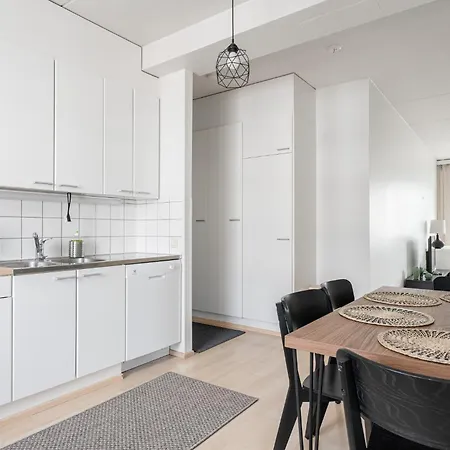 2br Lakefront Near Railway Station & Downtown * Jyväskylä
